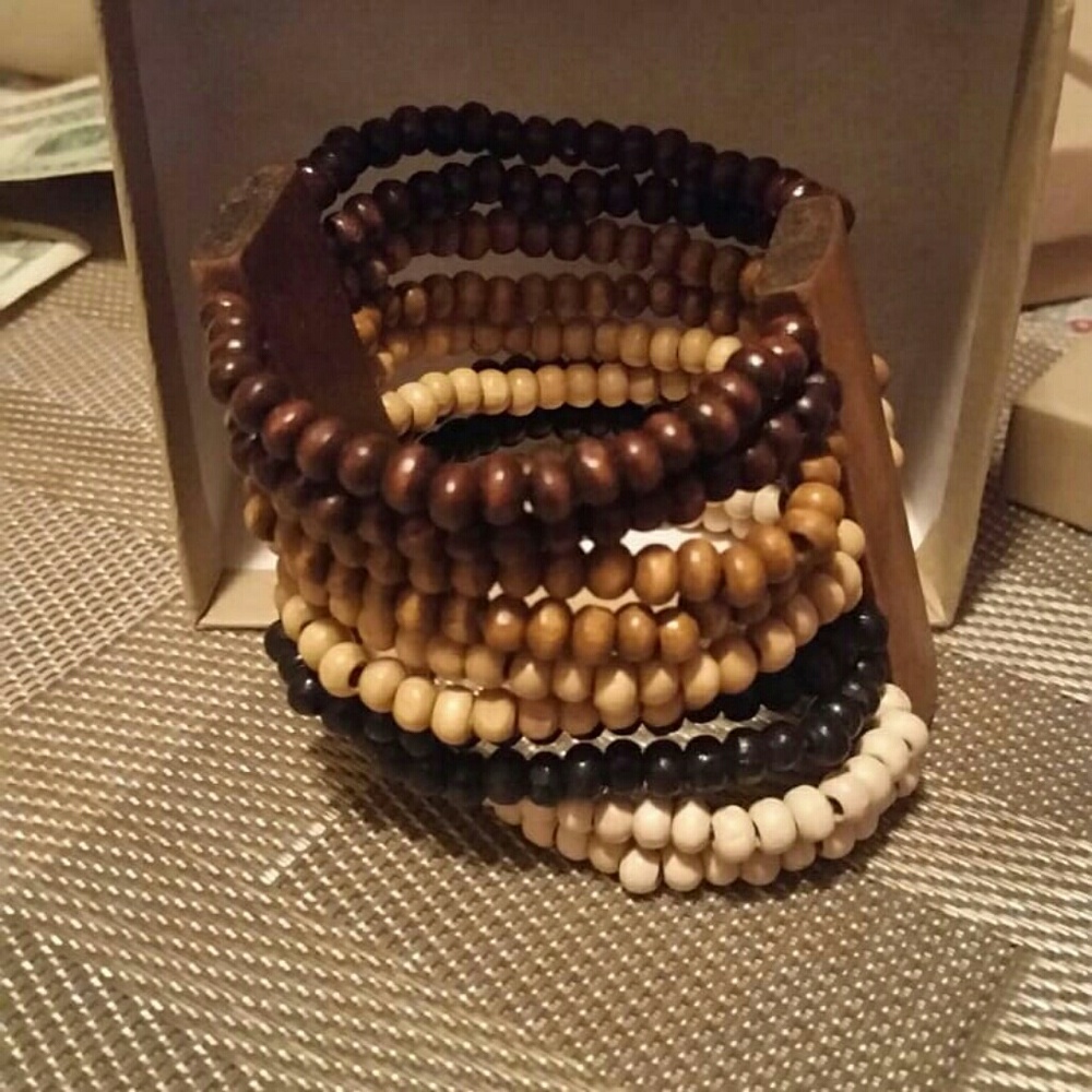 Beaded bracelet
